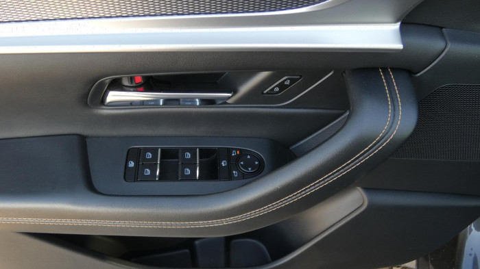 Mazda CX-60 2,5 l e-Skyactiv PHEV Exclusiv na operativní leasing