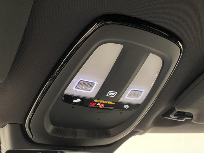 Volvo XC90 B5 AWD AUT BLACK EDITION PLUS na operativní leasing