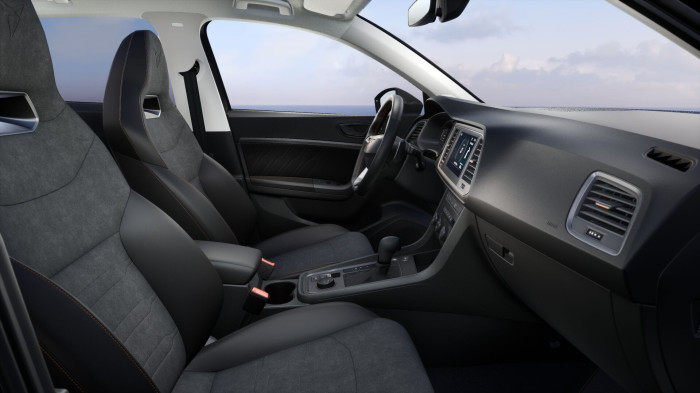 CUPRA Ateca 1.5 TSI 150k DSG 7 automat na operativní leasing