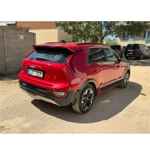 Kia e-Niro 64,8kWh Style PRO AT 5d na operativní leasing