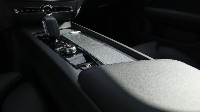 Volvo S60 B5 AWD Ultimate Dark na operativní leasing