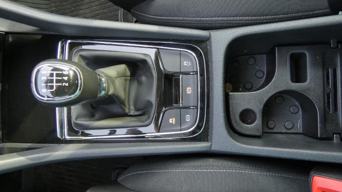 Škoda Karoq 1,5 TSI Style na operativní leasing