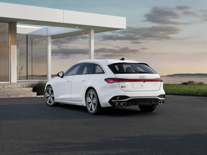 Audi S5 Avant TFSI 270 kW quattro na operativní leasing