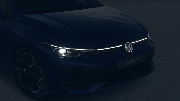 Volkswagen Golf Variant R-Line People  2,0 TSI 4MOT na operativní leasing