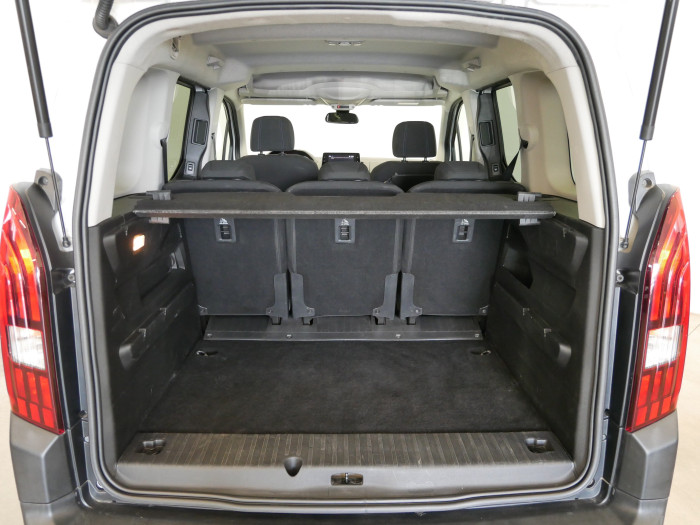 Peugeot Rifter 1.2 PureTech 96 kW Allure Pack na operativní leasing