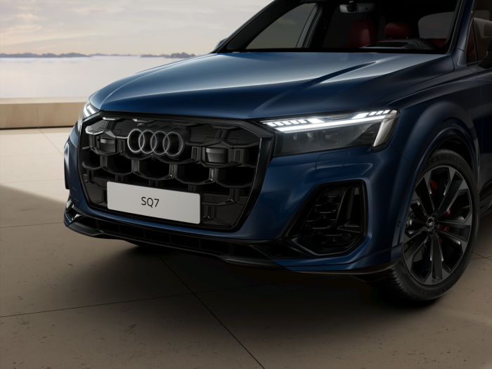 Audi SQ7 SUV V8 TFSI quattro 373 kW na operativní leasing