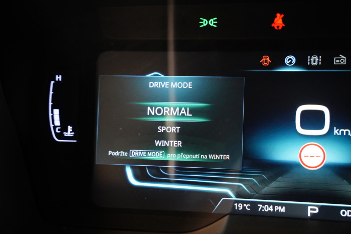 Ssang Yong Korando 1.5 T-GDI 120 kW 4x4 na operativní leasing