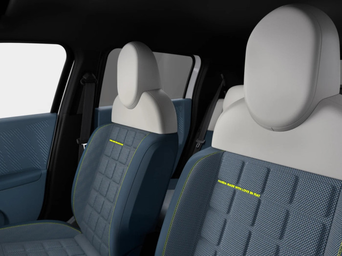 Fiat Grande Panda La Prima 1.2 Turbo 74 kW Benzín Manuální převodovka na operativní leasing