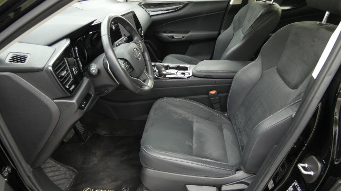 Lexus NX 350h 2.5 E-CVT Comfort Top na operativní leasing