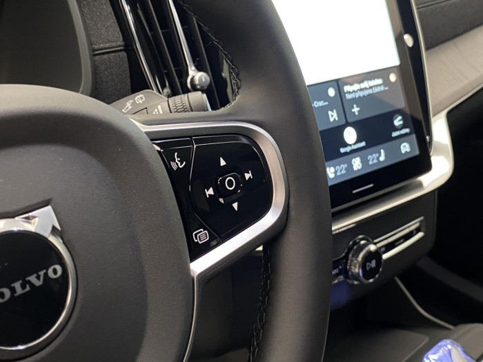 Volvo XC90 B5 AWD AUT BRIGHT PLUS na operativní leasing