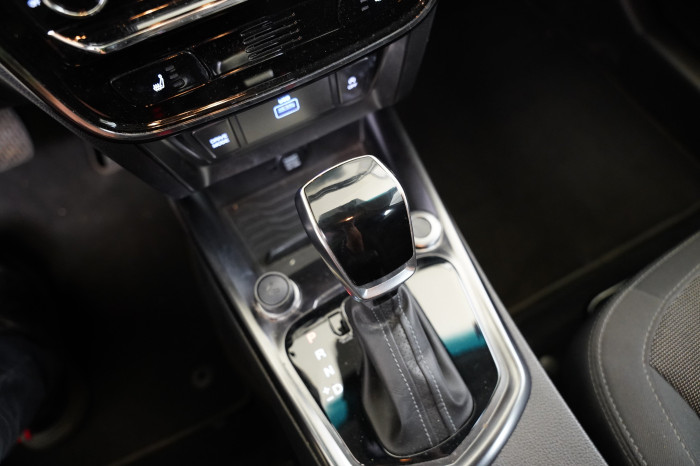 Ssang Yong Tivoli 1.5 T-GDI 120 kW Fizz na operativní leasing