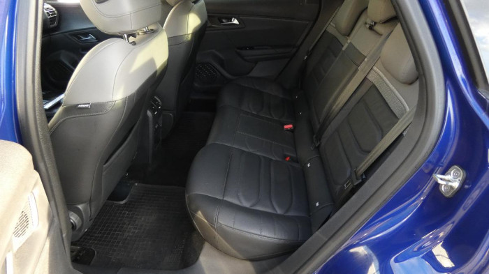 Citroën C5 X 1.6 PureTech 180 EAT8 Shine na operativní leasing