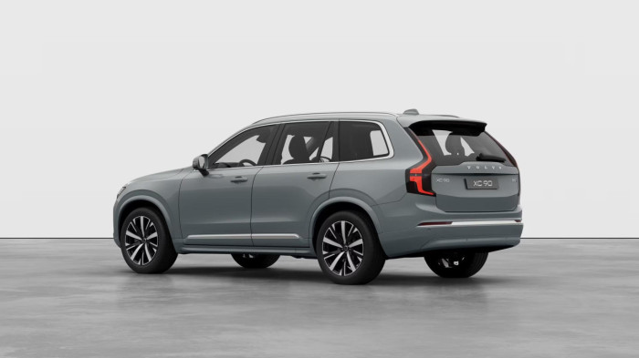 Volvo XC90 B5 AWD AUT CORE 7míst na operativní leasing