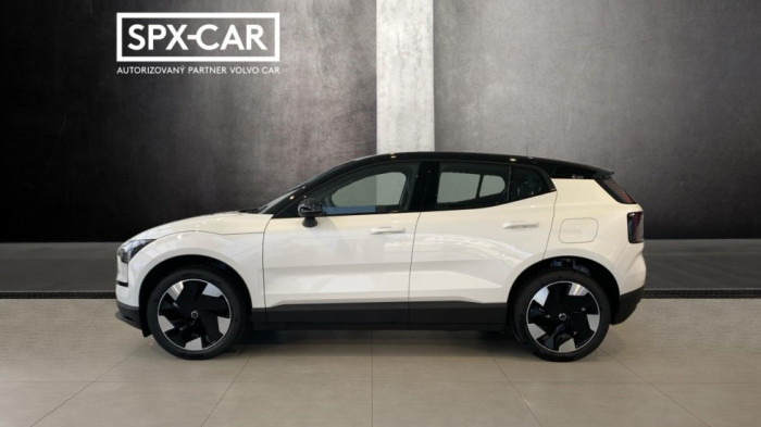 Volvo EX30 PLUS, Single Motor Extended Range, 200 kW / 272 HP na operativní leasing