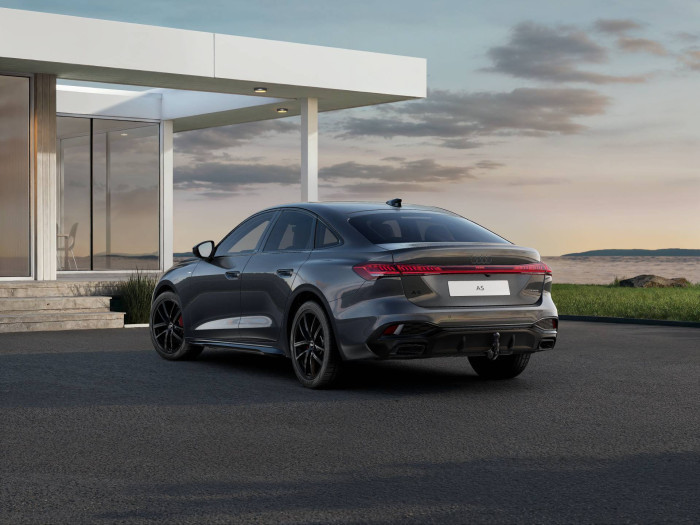 Audi A5 Limuzína quattro 7STR 2,0TFSI / 150kW na operativní leasing