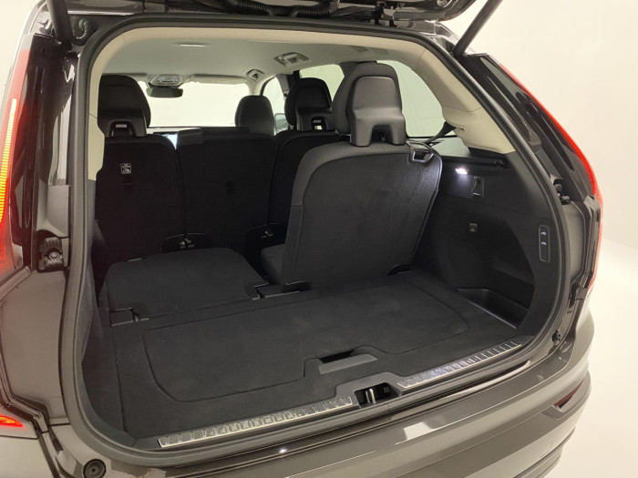 Volvo XC90 T8 AWD RECHARGE DARK PLUS 7m na operativní leasing