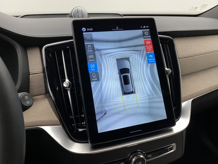 Volvo XC90 T8 AWD Plug-in BRIGHT PLUS 7m na operativní leasing