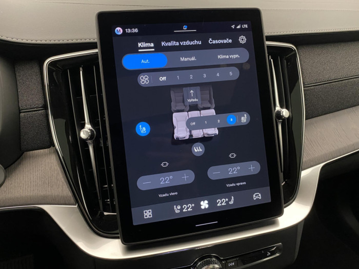 Volvo XC90 T8 AWD RECHARGE BRIGHT ULTRA na operativní leasing