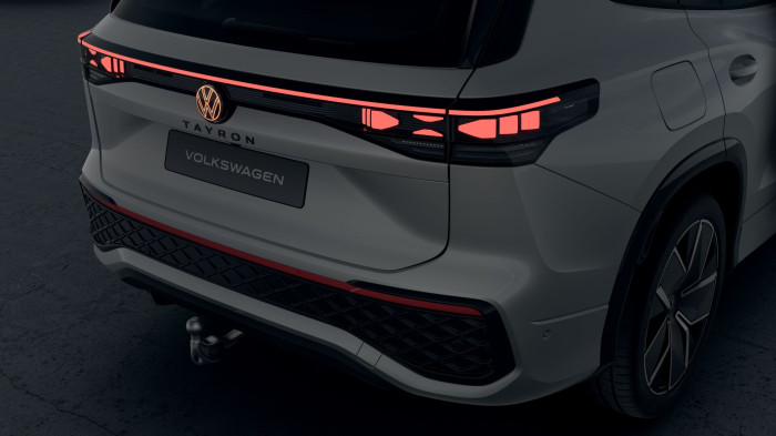 Volkswagen Tayron R-Line People 1,5 eTSI 110kW mHEV na operativní leasing