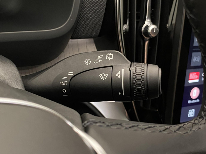 Volvo XC90 T8 AWD RECHARGE DARK PLUS 7m na operativní leasing