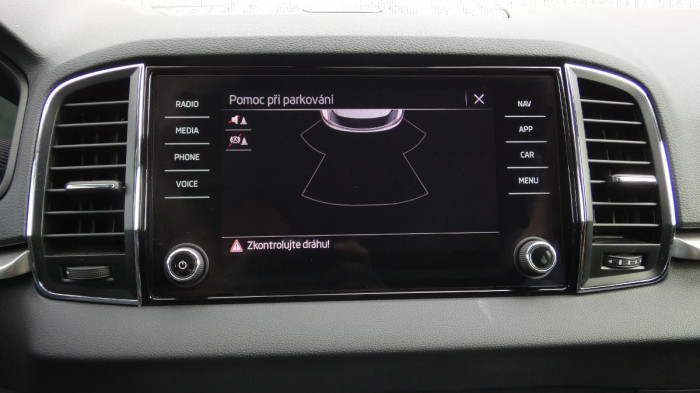 Škoda Karoq 1,5 TSI Ambition DSG na operativní leasing