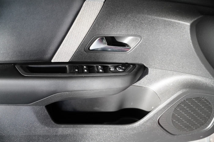 Citroën C4 1.2 PureTech 96 kW Feel Pack na operativní leasing