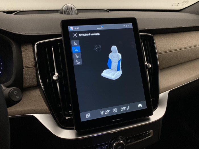 Volvo XC90 B5 AWD AUT BRIGHT PLUS na operativní leasing