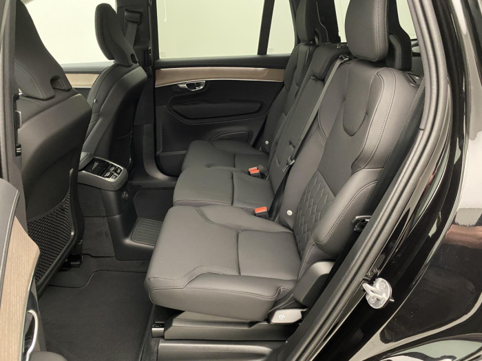 Volvo XC90 T8 AWD RECHARGE BRIGHT PLUS 7m na operativní leasing