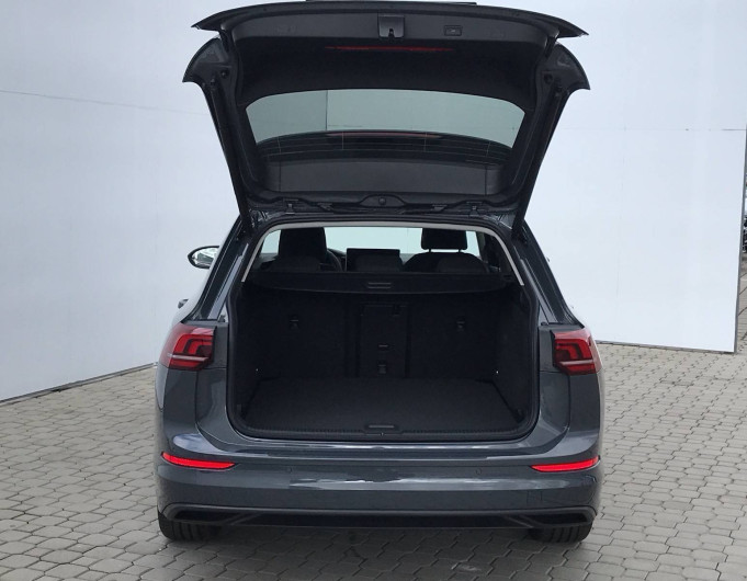 Volkswagen Golf Variant People 7DSG 1,5eTSI / 110kW na operativní leasing