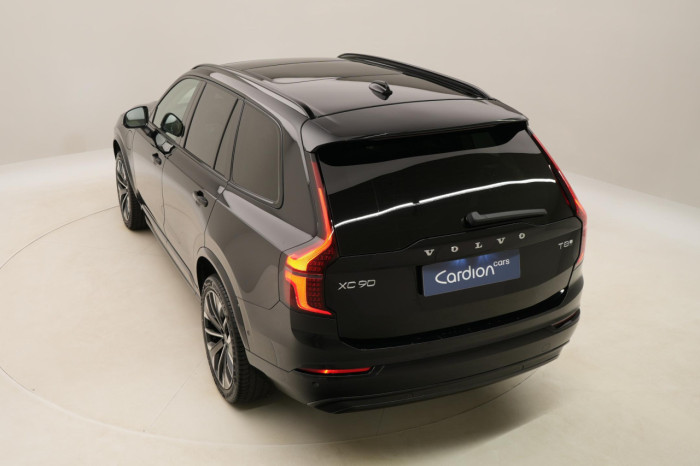 Volvo XC90 T8 AWD Plug-in DARK ULTRA na operativní leasing