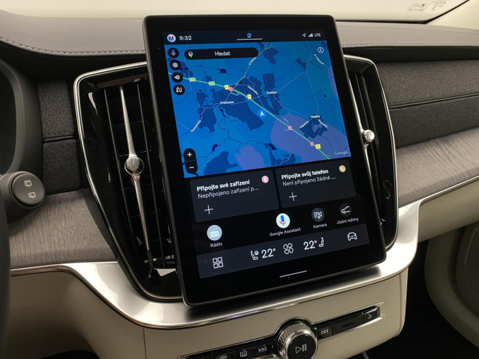 Volvo XC90 T8 AWD Plug-in BRIGHT PLUS 7m na operativní leasing