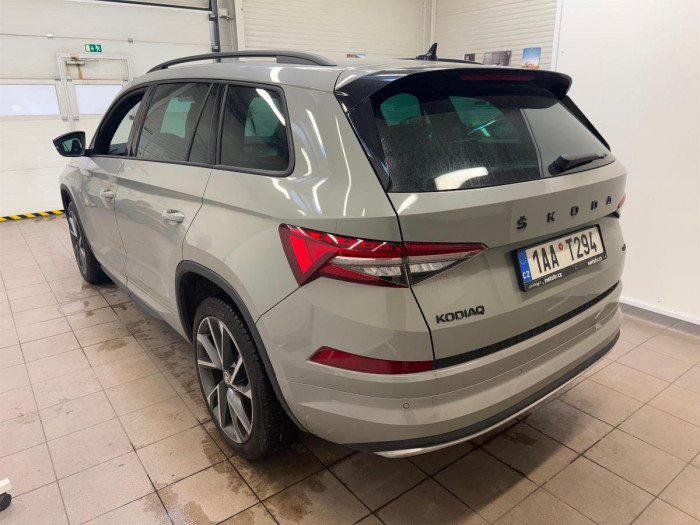 Škoda Kodiaq 2,0 TSI Sportline DSG 4x4 na operativní leasing