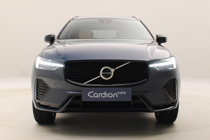 Volvo XC60 B5 AWD AUT DARK PLUS na operativní leasing