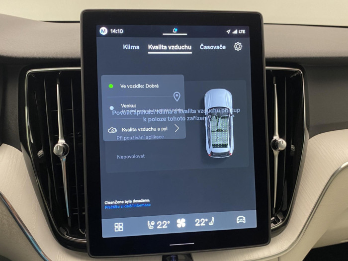 Volvo XC60 B5 AWD AUT DARK PLUS na operativní leasing