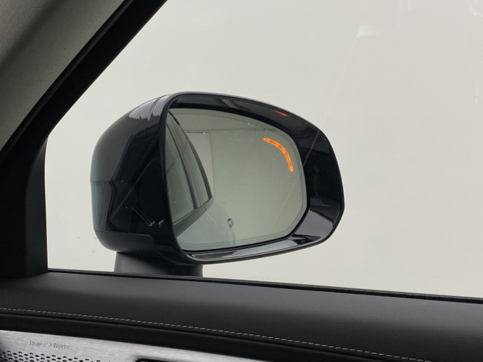 Volvo XC90 B5 AWD AUT DARK PLUS 7míst na operativní leasing