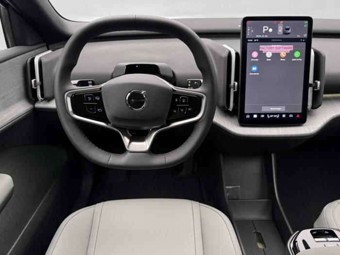 Volvo EX30 PURE ELECTRIC EXTENDED ULTRA na operativní leasing