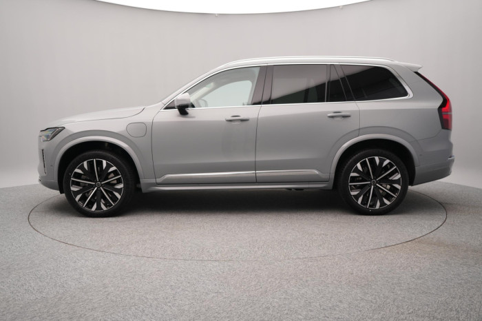Volvo XC90 T8 AWD Plug-in BRIGHT PLUS 7m na operativní leasing