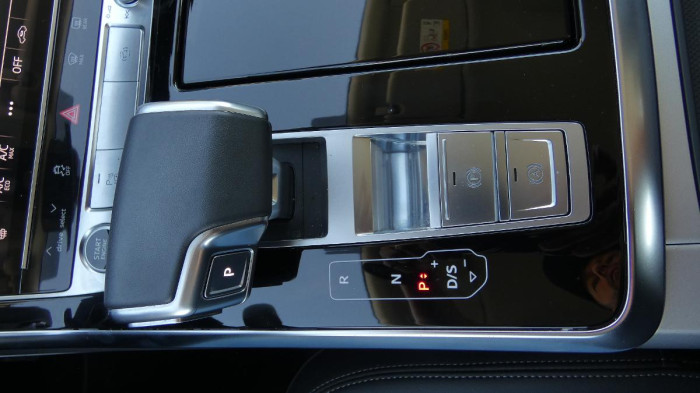 Audi Q7 45 TDI quattro tiptronic na operativní leasing