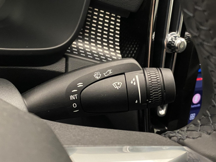 Volvo EC40 BLACK EDITION SINGLE EXT ULTRA Edition na operativní leasing