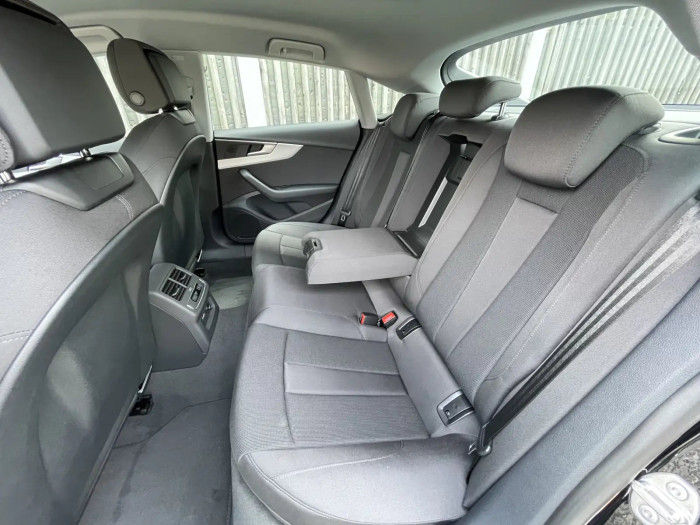 Audi A5 Sportback S line 40 TDI 150 kW Nafta Automatická převodovka na operativní leasing