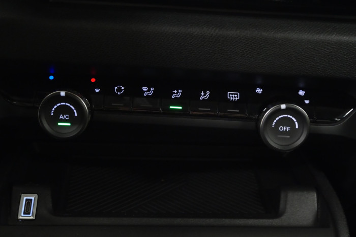 Citroën C4 1.2 PureTech 75 kW Live Pack na operativní leasing