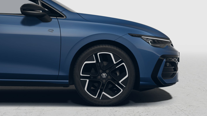 Volkswagen Golf V. R-line People 1,5 eTSI 7DSG mHEV na operativní leasing