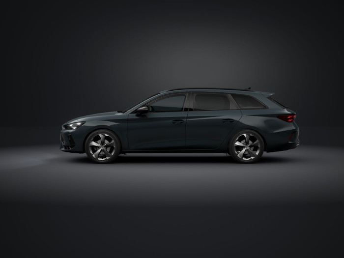 Cupra Leon SP 1.5 eTSI 150k DSG na operativní leasing