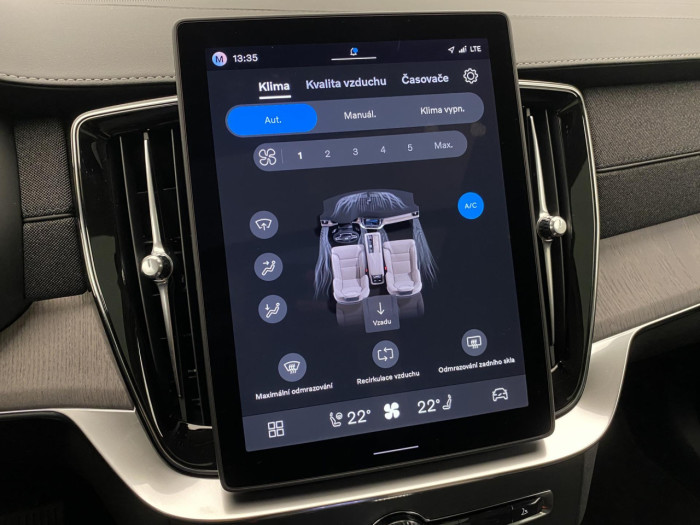 Volvo XC90 T8 AWD RECHARGE BRIGHT ULTRA na operativní leasing