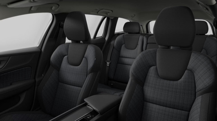 Volvo V60 B4 AUT CORE na operativní leasing