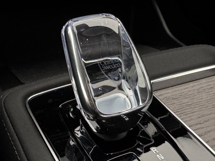 Volvo XC90 T8 AWD Plug-in BRIGHT PLUS 7m na operativní leasing
