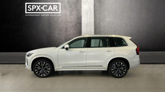 Volvo XC90 ULTRA BRIGHT, T8 AWD, 228+107 kW / 310+145 HP na operativní leasing