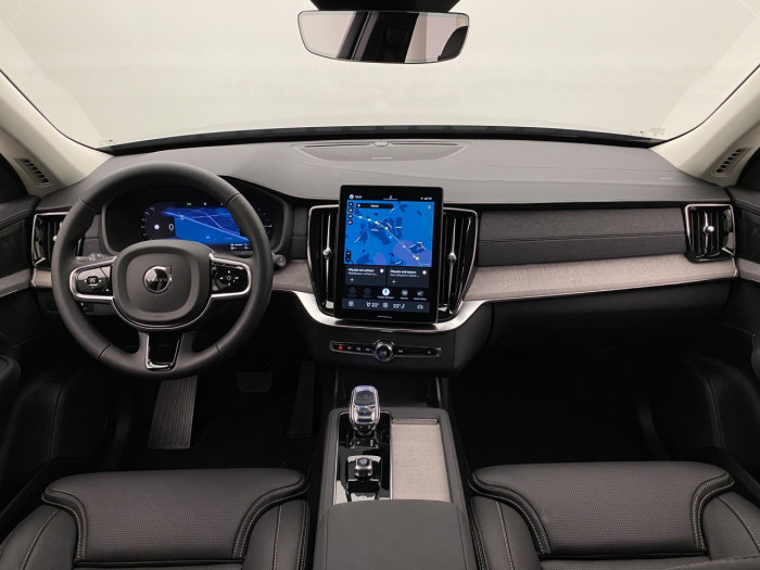 Volvo XC90 T8 AWD Plug-in BRIGHT PLUS 7m na operativní leasing