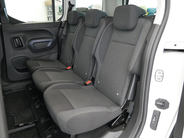 Peugeot Rifter 1.2 PureTech 96 kW Allure Pack na operativní leasing