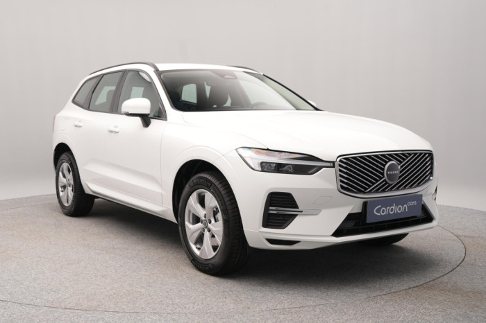 Volvo XC60 B5 AWD AUT CORE na operativní leasing